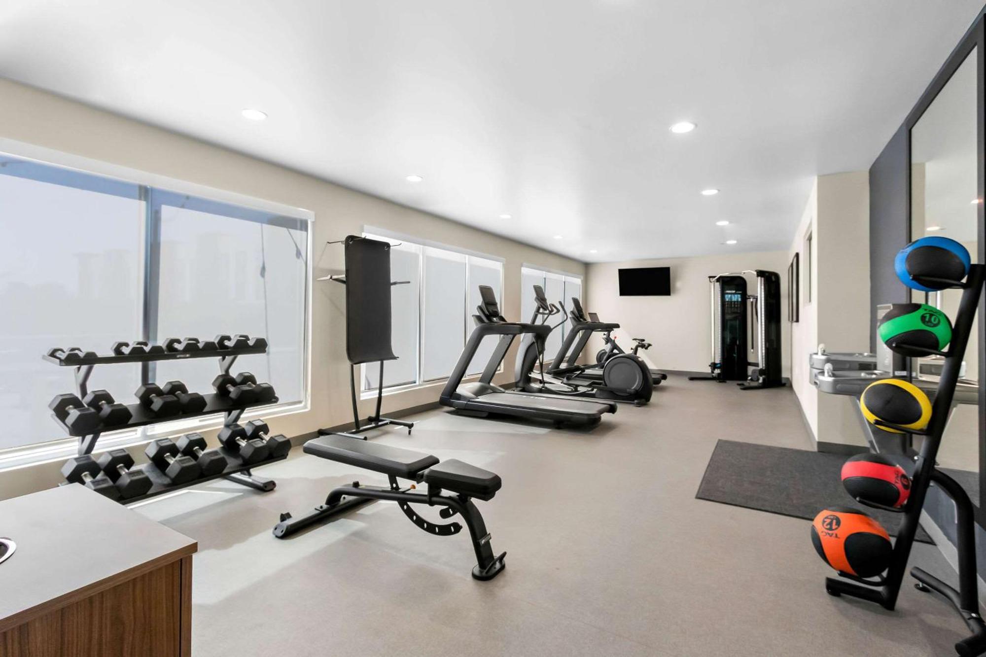 Everhome Suites Glendale Sports Entertainment District المظهر الخارجي الصورة
