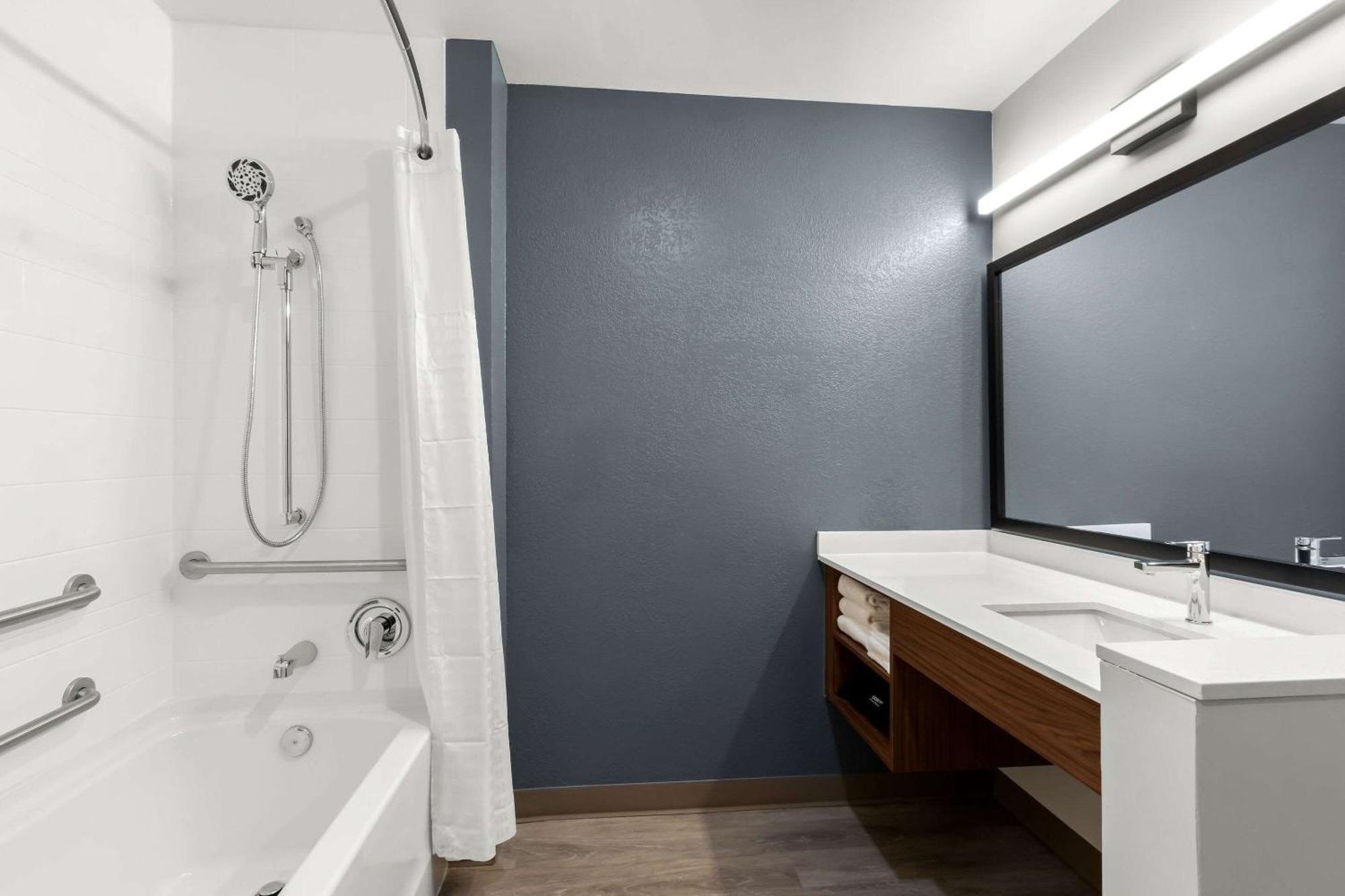 Everhome Suites Glendale Sports Entertainment District المظهر الخارجي الصورة